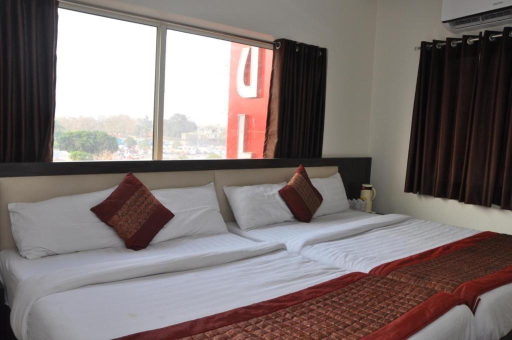 Hotel Al Gulzar Delhi  Extérieur photo