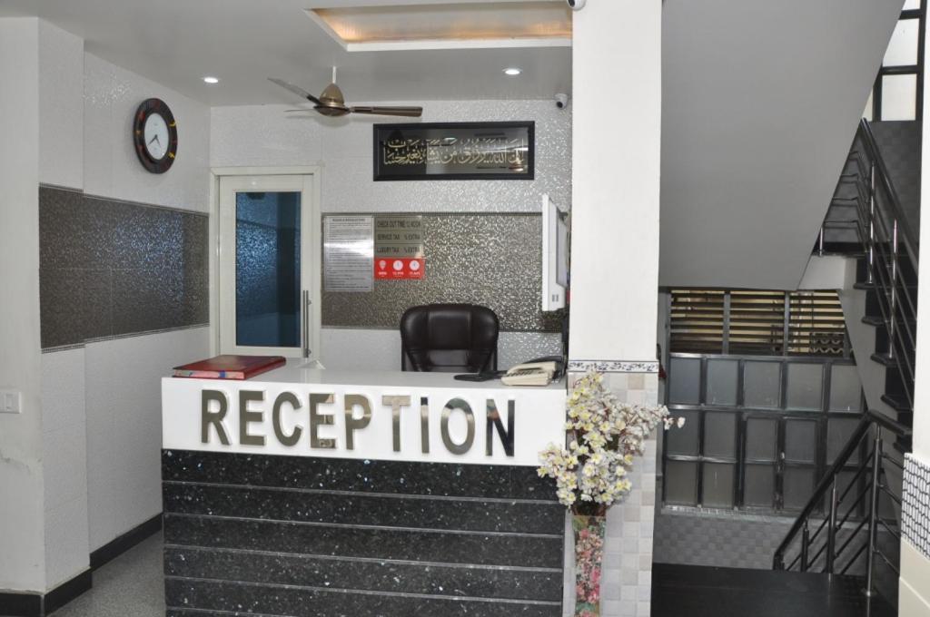 Hotel Al Gulzar Delhi  Extérieur photo
