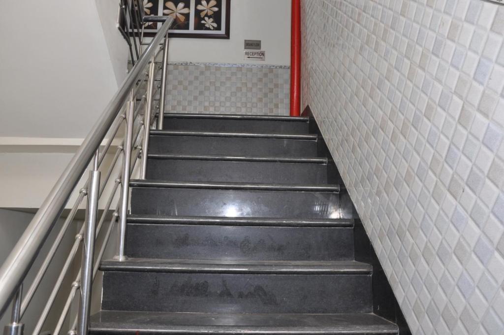 Hotel Al Gulzar Delhi  Extérieur photo